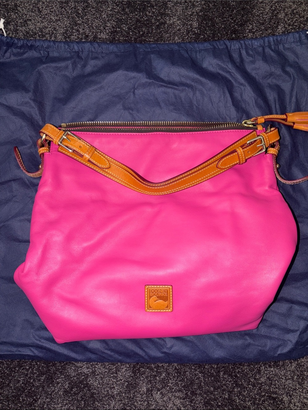 LIKE NEW - DOONEY & BOURKE - McKenzie Hobo - Pink